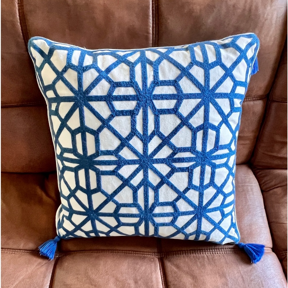 Accent pillow CELERIE by Celerie Kemble